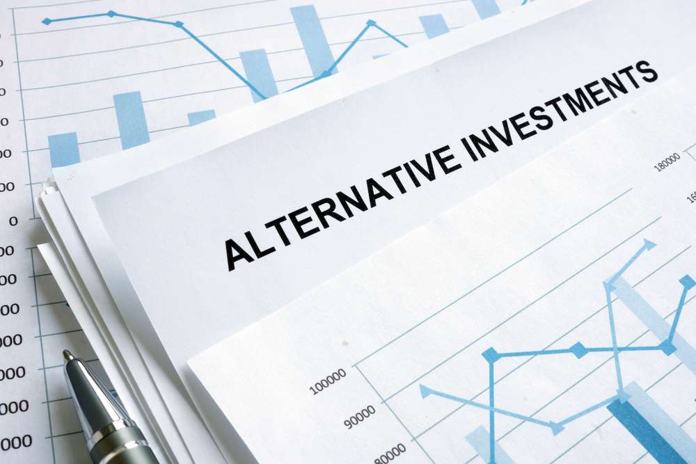 literature review on alternative investments